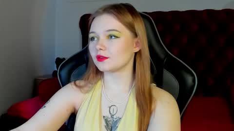 Snapshot of elinavale chatting on March 26, 2026, 5:18 pm elinavale online show from March 26, 2026, 5:18 pm