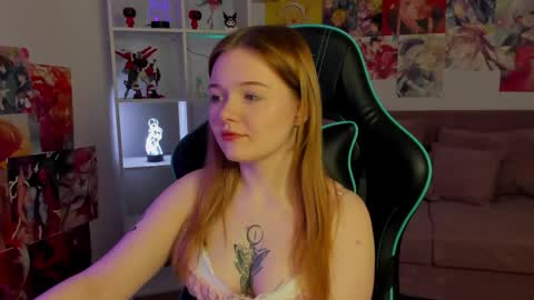 Snapshot of elinavale chatting on April 14, 2026, 5:08 pm elinavale online show from April 14, 2026, 5:08 pm