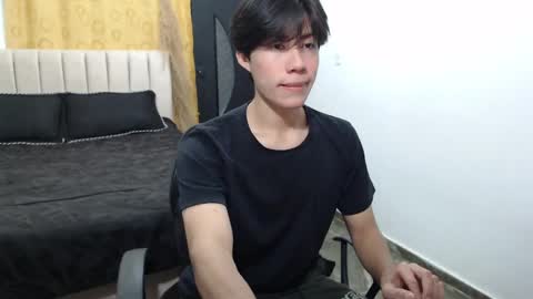 Snapshot of elio_collem chatting on December 14, 2024, 8:23 am ELIO online show from December 14, 2024, 8:23 am