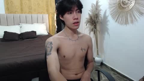 Snapshot of elio_collem chatting on October 14, 2025, 7:20 am ELIO online show from October 14, 2025, 7:20 am