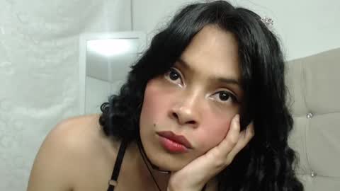 Snapshot of elisa_diaz_14 chatting on February 12, 2025, 4:33 am Elisa Diaz online show from February 12, 2025, 4:33 am