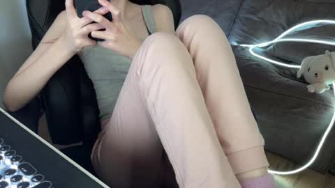 Snapshot of elisa_north chatting on February 22, 2025, 1:46 pm Elisa North online show from February 22, 2025, 1:46 pm