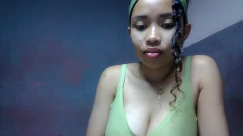 elisabethee online show from June 7, 2026, 11:36 am