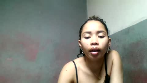 elisabethee online show from June 24, 2026, 2:16 pm