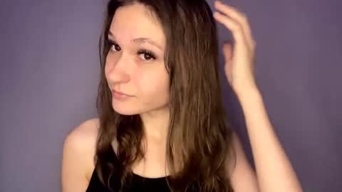 ElisabethSt online show from August 9, 2026, 2:13 am