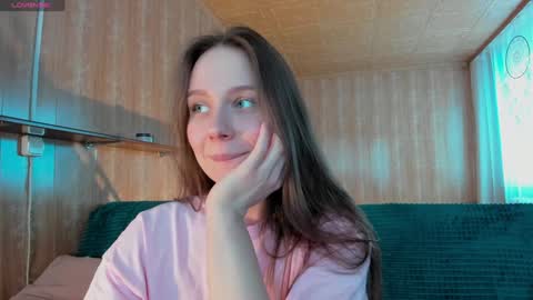 elisadikotti online show from January 17, 2025, 6:47 am