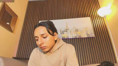 Elisa Sue online show from April 6, 2026, 5:08 am