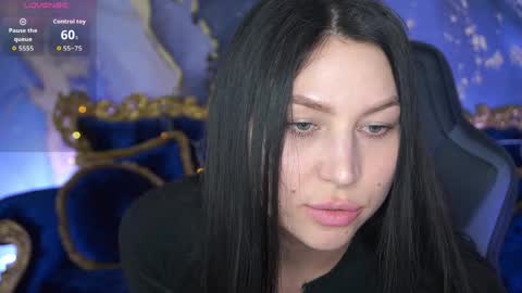 elisevelour online show from April 9, 2026, 12:21 pm