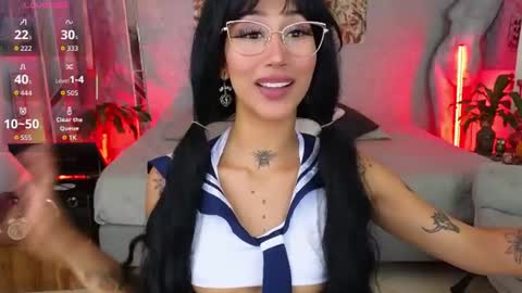 Snapshot of elissecinnamon_ chatting on June 23, 2026, 4:54 am Elissecinnamon online show from June 23, 2026, 4:54 am