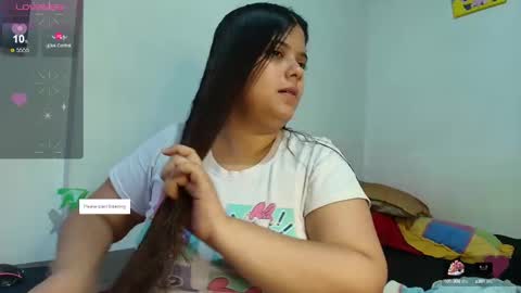 Snapshot of elisuarez_ chatting on September 11, 2025, 7:08 am Eliss online show from September 11, 2025, 7:08 am