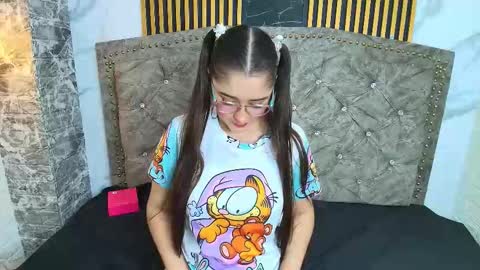 elisvega online show from February 13, 2026, 3:46 am