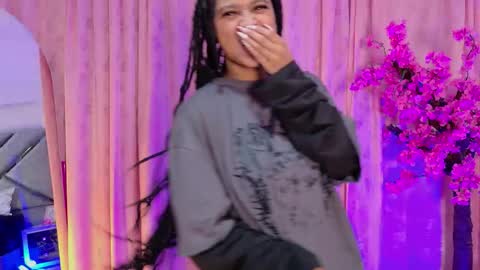 elit noa online show from February 10, 2026, 7:51 pm