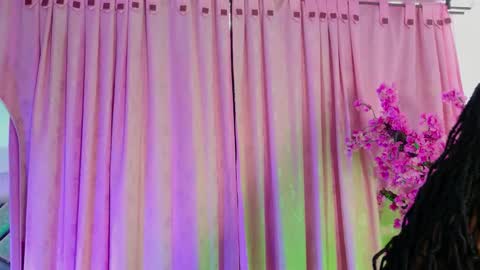 elit noa online show from February 12, 2026, 7:31 pm