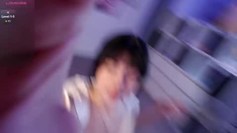 Snapshot of eliza_benet_ chatting on December 22, 2024, 4:59 pm Ari online show from December 22, 2024, 4:59 pm