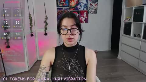 Snapshot of eliza_benet_ chatting on February 23, 2025, 6:34 pm Ari online show from February 23, 2025, 6:34 pm