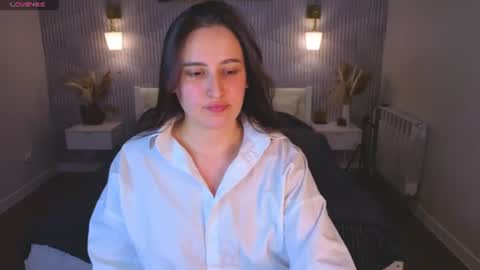 Elizabet online show from July 6, 2026, 9:06 am