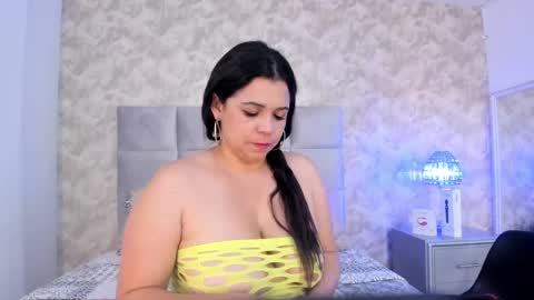 Snapshot of elizabeth_colleman chatting on January 17, 2025, 9:50 pm Elizabeth online show from January 17, 2025, 9:50 pm