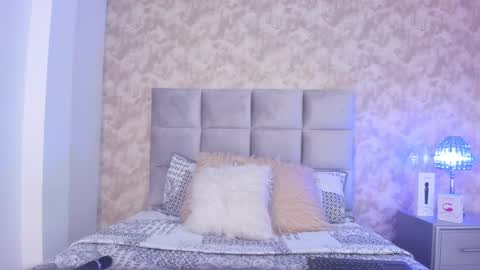 Snapshot of elizabeth_colleman chatting on January 27, 2025, 9:11 pm Elizabeth online show from January 27, 2025, 9:11 pm
