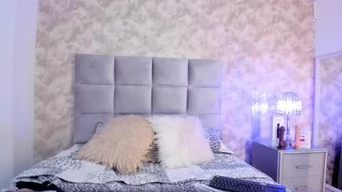 Snapshot of elizabeth_colleman chatting on February 10, 2025, 12:52 am Elizabeth online show from February 10, 2025, 12:52 am