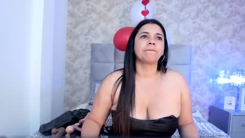 Snapshot of elizabeth_colleman chatting on March 2, 2025, 12:42 am Elizabeth online show from March 2, 2025, 12:42 am