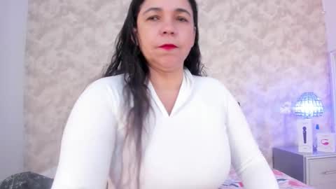 Snapshot of elizabeth_colleman chatting on October 20, 2025, 8:53 pm Elizabeth online show from October 20, 2025, 8:53 pm