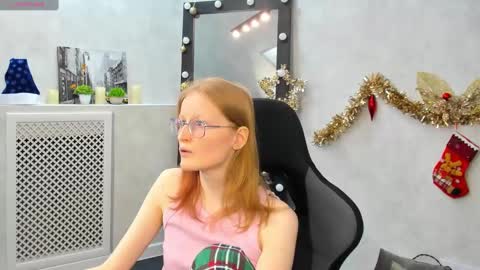 Snapshot of elizabeth_harpper chatting on January 18, 2025, 8:31 am Elizabeth online show from January 18, 2025, 8:31 am