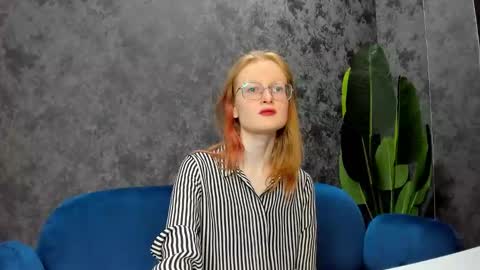 Snapshot of elizabeth_harpper chatting on February 3, 2025, 8:02 am Elizabeth online show from February 3, 2025, 8:02 am