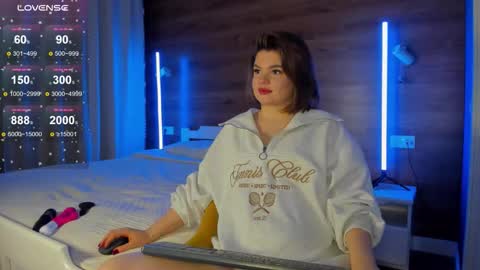 Snapshot of elizabeth_hottie chatting on September 27, 2025, 11:43 pm Elizabeth online show from September 27, 2025, 11:43 pm