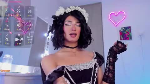 Snapshot of elizabeth_jones_01 chatting on October 17, 2025, 10:40 am Eli online show from October 17, 2025, 10:40 am