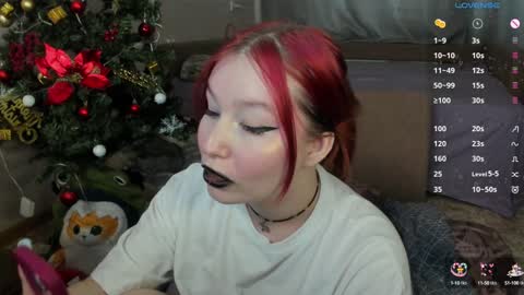 Snapshot of elizabethflowerr chatting on January 14, 2025, 5:08 am Eli online show from January 14, 2025, 5:08 am
