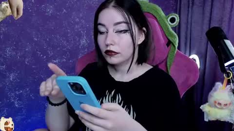 Snapshot of elizabethflowerr chatting on July 14, 2026, 2:05 am Eli online show from July 14, 2026, 2:05 am