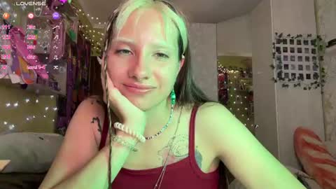 Snapshot of elizabethh_brown chatting on August 8, 2026, 2:52 pm elizabethh_brown online show from August 8, 2026, 2:52 pm