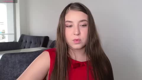 Snapshot of elizabethliones01 chatting on March 24, 2026, 7:19 pm instgram aly leiv17 ---- Im model-independent online show from March 24, 2026, 7:19 pm