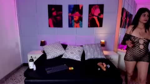  Elizabeth online show from October 17, 2025, 8:33 pm