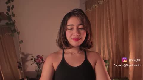 Snapshot of elizabethz chatting on October 5, 2025, 11:46 pm Tuli online show from October 5, 2025, 11:46 pm