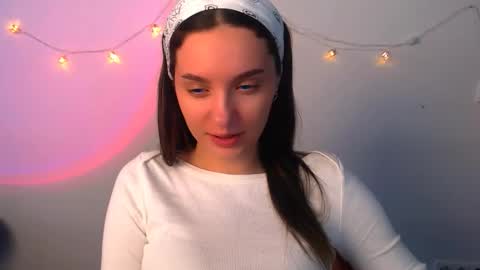 elizsun online show from March 15, 2026, 8:09 am