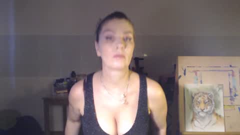 Snapshot of elizzo chatting on December 19, 2024, 4:56 am Eliekind online show from December 19, 2024, 4:56 am