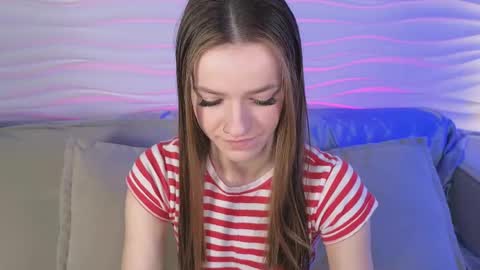 Snapshot of elizzza_ chatting on April 22, 2026, 5:21 am elizzza_ online show from April 22, 2026, 5:21 am