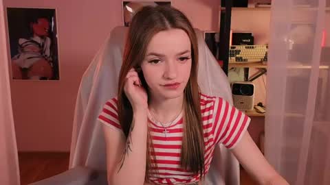 Snapshot of elizzza_ chatting on April 28, 2026, 5:12 am elizzza_ online show from April 28, 2026, 5:12 am
