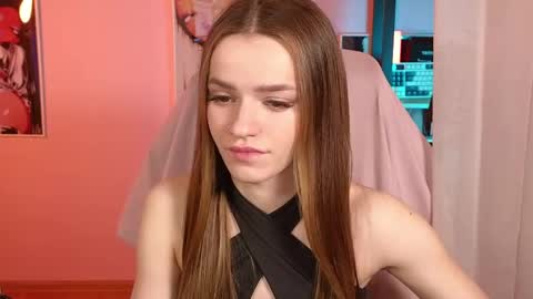 Snapshot of elizzza_ chatting on May 19, 2026, 5:14 am elizzza_ online show from May 19, 2026, 5:14 am