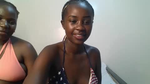 Snapshot of ella8_ chatting on June 29, 2026, 10:15 am ella8_ online show from June 29, 2026, 10:15 am