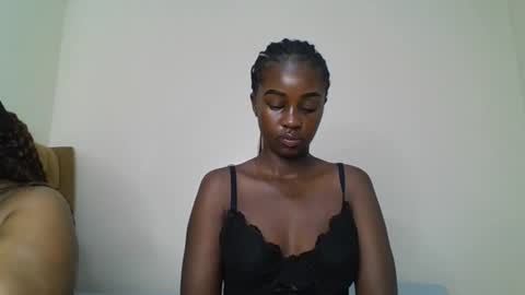 Snapshot of ella8_ chatting on July 8, 2026, 11:15 am ella8_ online show from July 8, 2026, 11:15 am