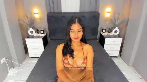 Snapshot of ella______ chatting on December 2, 2024, 8:22 pm Ella online show from December 2, 2024, 8:22 pm