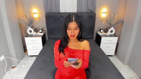 Snapshot of ella______ chatting on December 4, 2024, 6:22 am Ella online show from December 4, 2024, 6:22 am