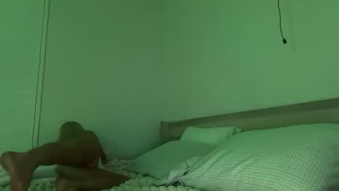 Ella online show from November 27, 2025, 2:57 am