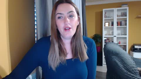 Snapshot of ella_max_live chatting on January 21, 2025, 6:33 am Ella  Max online show from January 21, 2025, 6:33 am