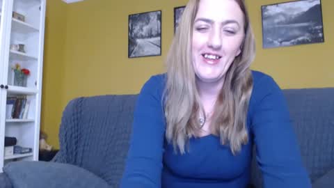 Snapshot of ella_max_live chatting on March 4, 2025, 7:08 am Ella  Max online show from March 4, 2025, 7:08 am
