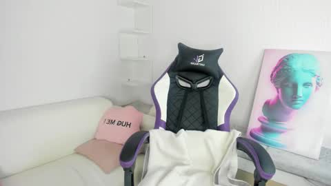 Ella online show from March 5, 2026, 1:34 am