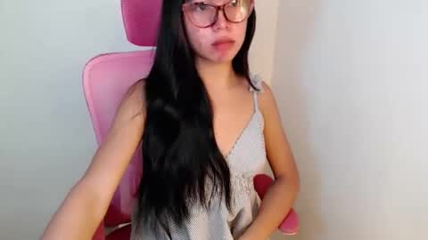 Snapshot of ella_walkerxxx chatting on May 2, 2026, 5:45 am ella_walkerxxx online show from May 2, 2026, 5:45 am