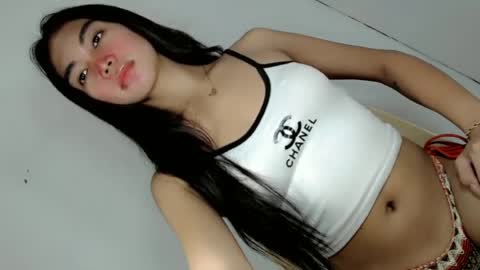 ella_walkerxxx online show from June 17, 2026, 4:19 pm
